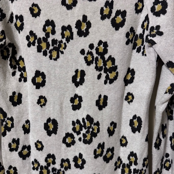 Cabi Mod style floral print cardigan Size Small - Picture 8 of 9